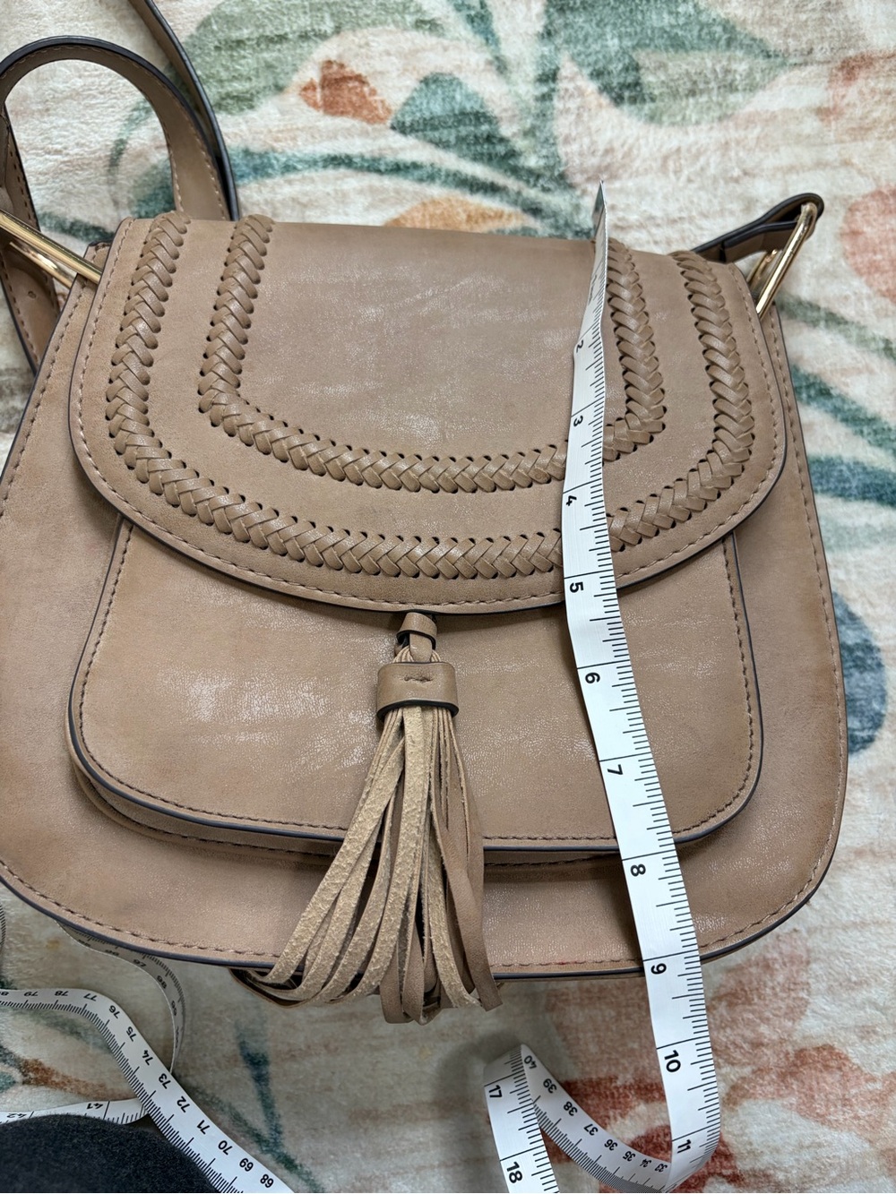 Franco Sarto Cross Body Rex
Saddle Fringe Western Boho Bag
Tan Metal Accents - Picture 9 of 11